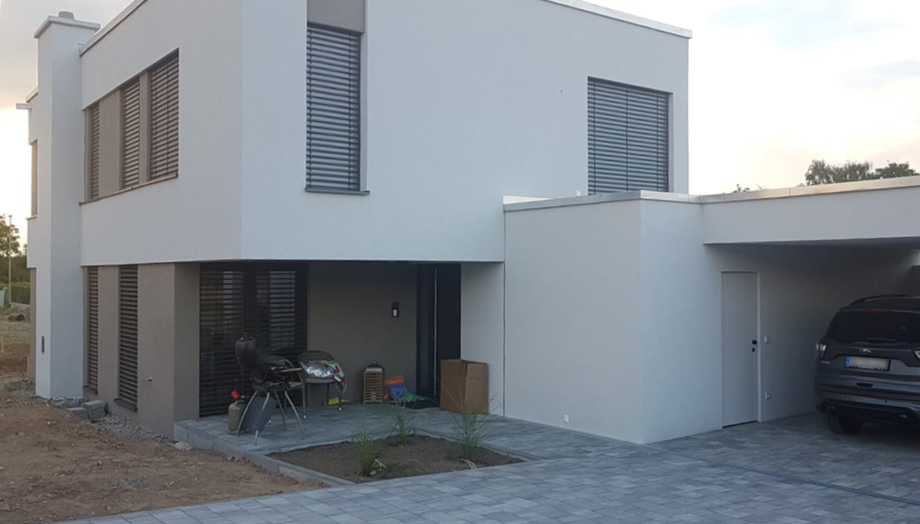 Toric Bau - Einfamilienhaus, Neubau und gestaltung der Außenanlagen